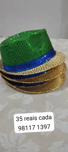 Chapéu feito de Lantejoulas, Tema: COPA DO MUNDO