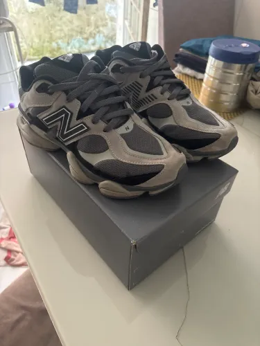 New balance 9060