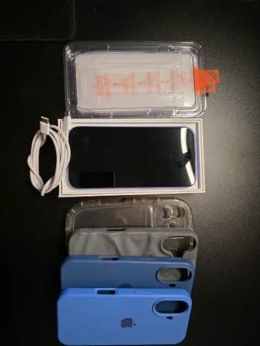 Iphone 16 128gb ultramarine + acessórios 