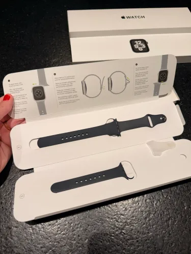 Apple Watch SE 2ª geração, 40mm, GPS + Cellular