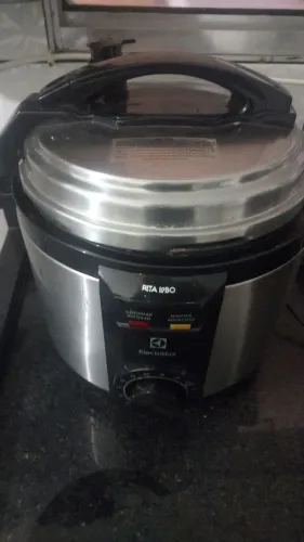 Panela de pressão elétrica