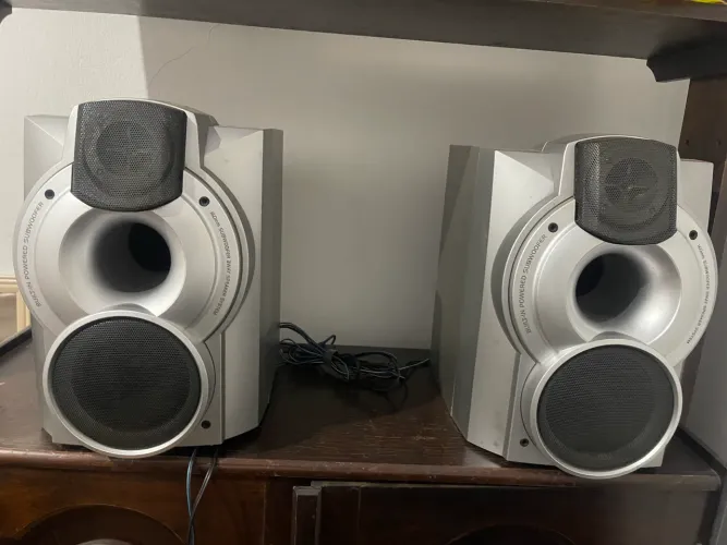 Caixa de som aiwa