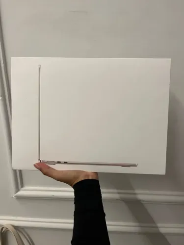 MacBook Air M4 15? 16GB RAM 256GB ROM