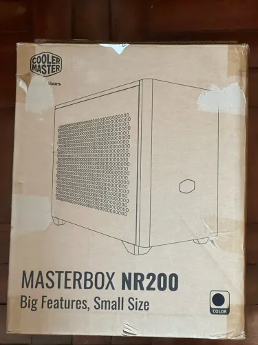 gabinete cooler master nr200