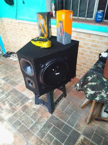 Caixa para moto volante
