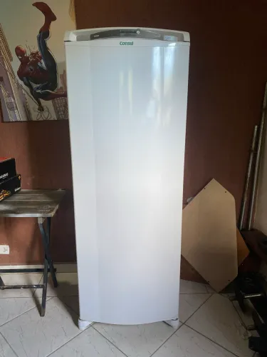 Geladeira (semi-nova) CONSUL