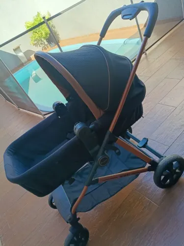 Carrinho bebê Burigotto