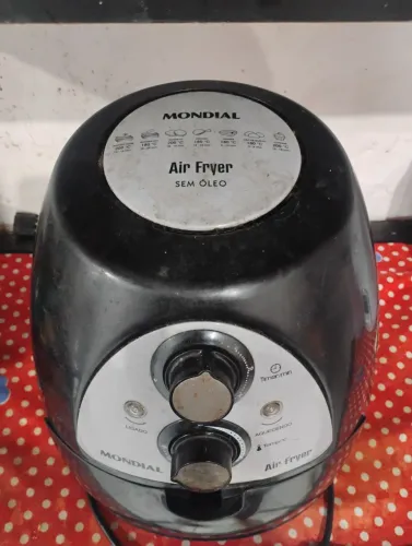 EXCELENTE AIR FRYER 