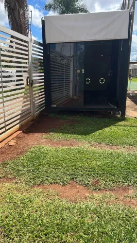 Container