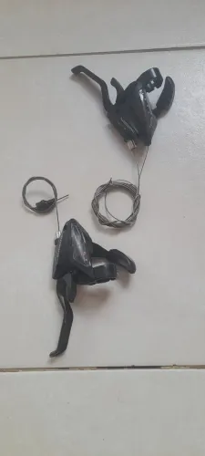 Par de manetes trocadores Shimano