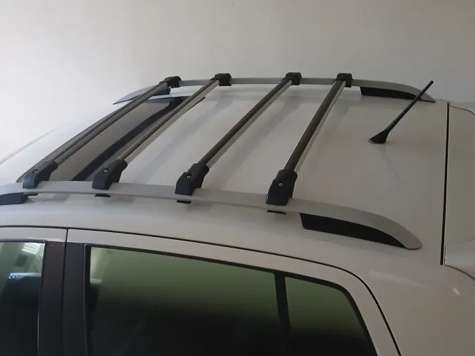 Vendo travessa bagageiro universal