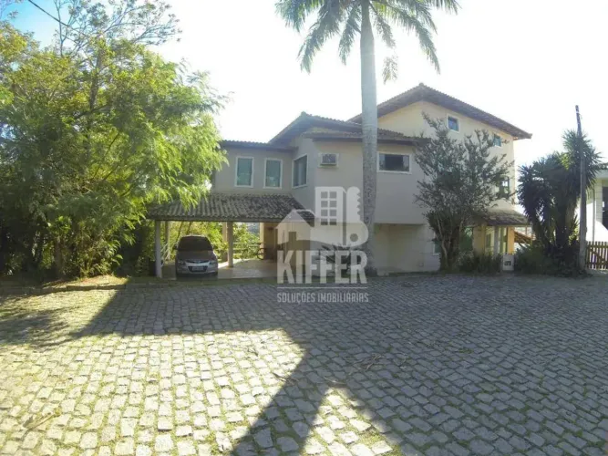 Casa com 3 quartos à venda, 279 m² por R$ 1.280.000 - Pendotiba - Niterói/RJ