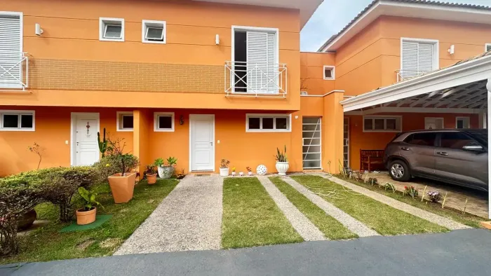 Casa à venda Condomínio Felicitá na Granja Viana