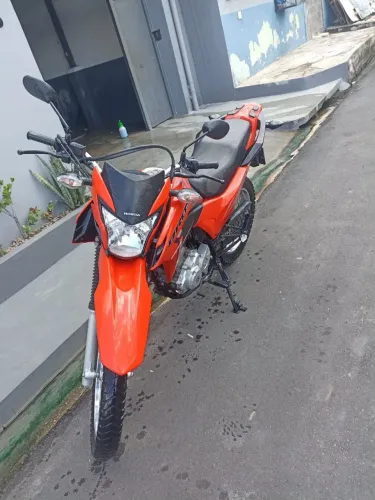 Bros 160cc vermelha 