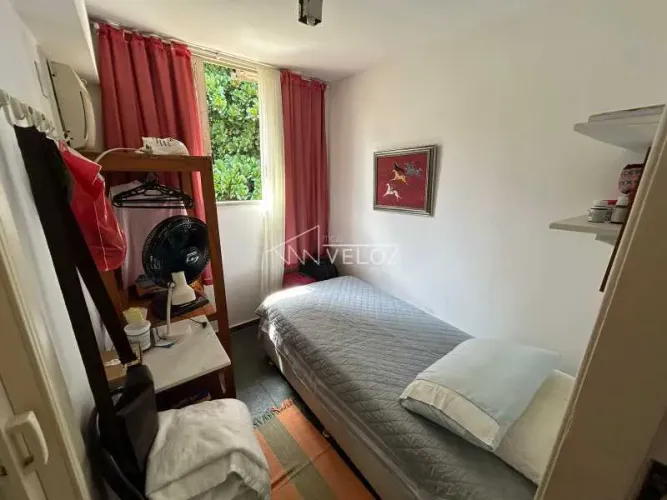 Apartamento - / Residencial / Laranjeiras