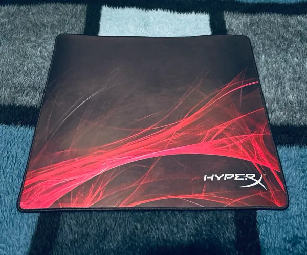 Mouse Pad Gamer Hyperx Speed Edition Fury S Borracha E Tecido G 400mm X 450mm X 4mm