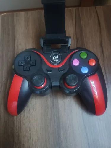 Controle Gamepad Bluetooth Celular Android E Ios Para Jogos Cor Vermelho