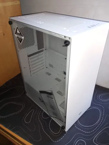 Gabinete Aigo DK100 novo