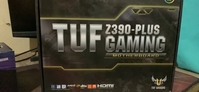 Placa mãe ASUS TUF Z390 PLUS GAMING