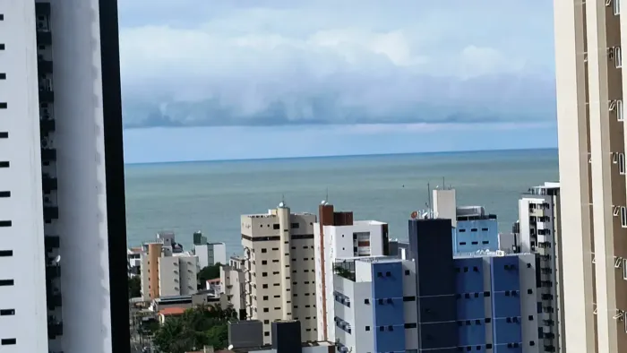 LINDO MARAVILHOSO - APTO 126 M² - 3 SUÍTES - VISTA PERMANENTE P/MAR - BEM LOCALIZADO EM MA