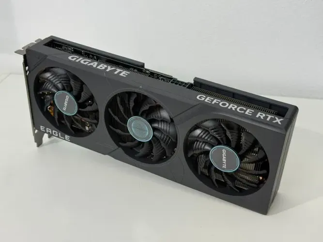 Placa de vídeo RTX 4060ti 8Gb Gigabyte Eagle 3x