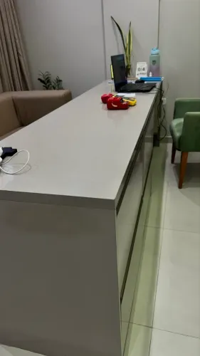 Vendo bancada grande de MDF 