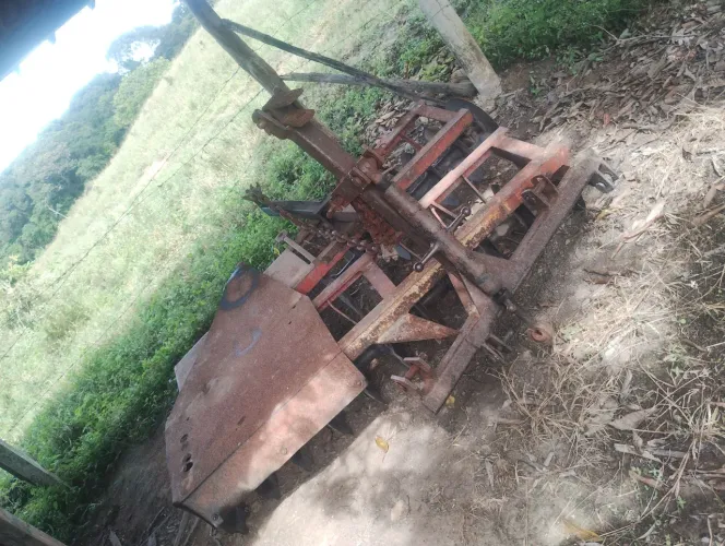 Trator Valtra