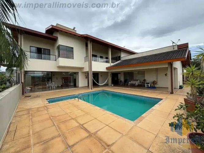 Casa Assobradada Condomínio Reserva Altos do Cataguá Taubaté 1.000 m² 4 quartos 2 suítes