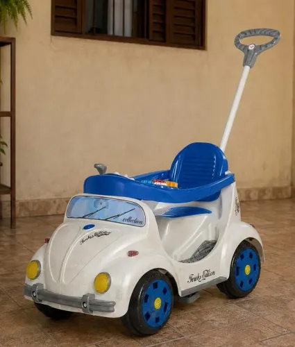 Carrinho De Passeio E Pedal Infantil Fusca Calesita - Branco