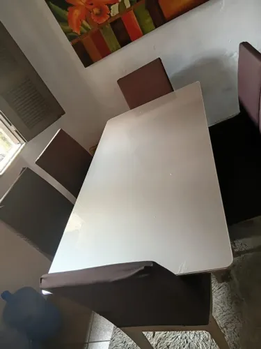 Mesa de 6 cadeiras