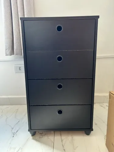 Gaveteiro com 4 gavetas