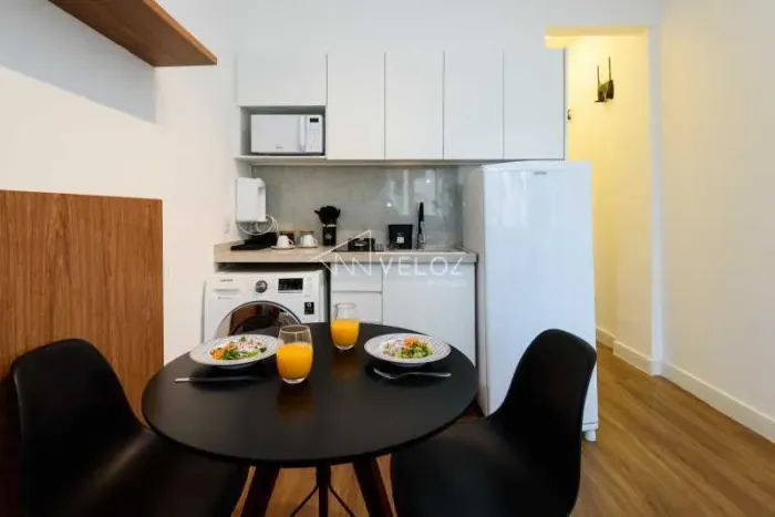 Kitnet/Conjugado - / Residencial / Botafogo