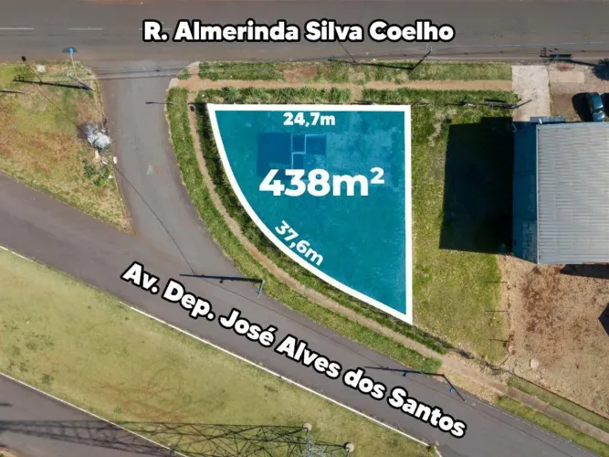 Terreno com 438.65 m² à Venda no Jardim Everest - Maringá