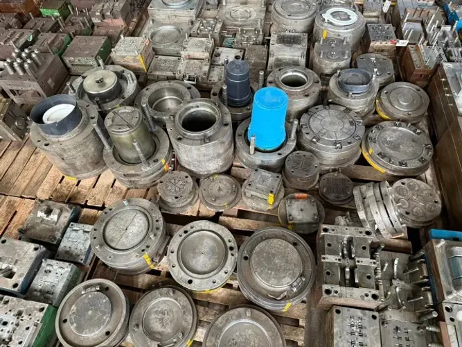 Venda de Moldes, Porta-Moldes, Bases para Estampo e Equipamentos. A partir de R$ 6,00 o KG
