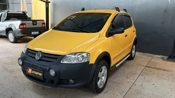 Volkswagen Crossfox 1.6 MI Total Flex 8V 5P 2009