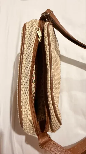 Bolsa Bege de Palha