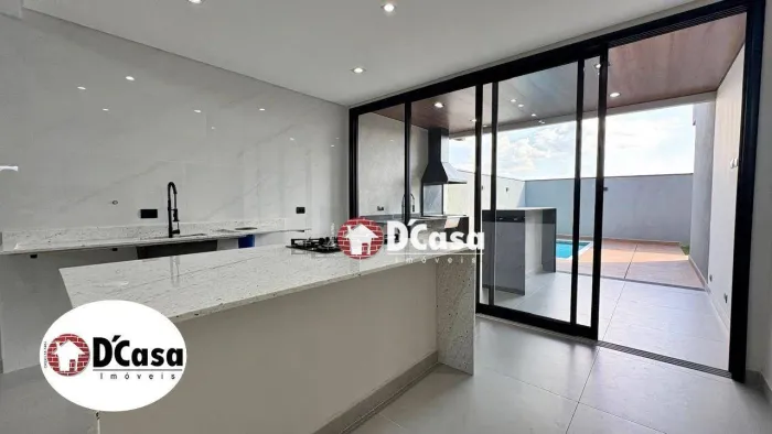 Casa térrea à venda com 3 quartos e piscina, condomínio Jade, Vale dos Cristais, Taubaté -