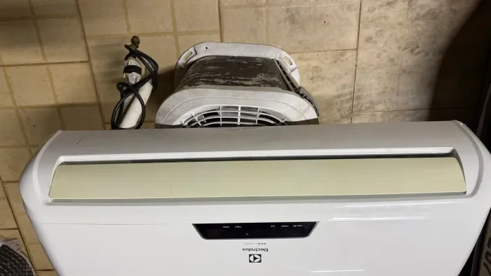 AR CONDICIONADO 9mil BTUS ELETROLUX