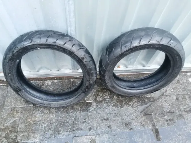 Pneu Yamaha XMax 250 dianteiro original zerado