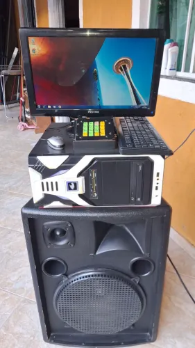 Caixa JBL com Máquina de música e karaokê JBL( trocas)