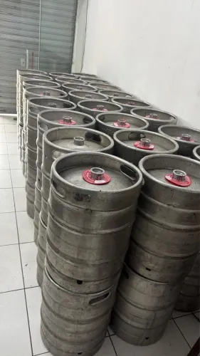 Barril de chopp Brahma 50L vazio