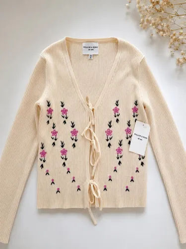 Blusa de tricô bordada floral Willow & Wind - Nova com etiqueta | Tam. XS