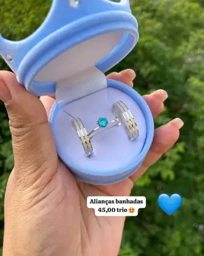 Par de aliança modelos variados + anel solitário 