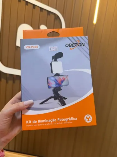 Kit Iluminação Fotográfica para Smartphone / Tripe / Luz / Microfone