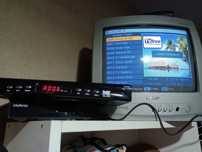Receptor BS5000 2 EM 1 analógico e digital juntos no mesmo aparelho funcionando 