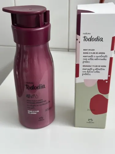 Kit Natura Tododia Roma e Flor de Amora