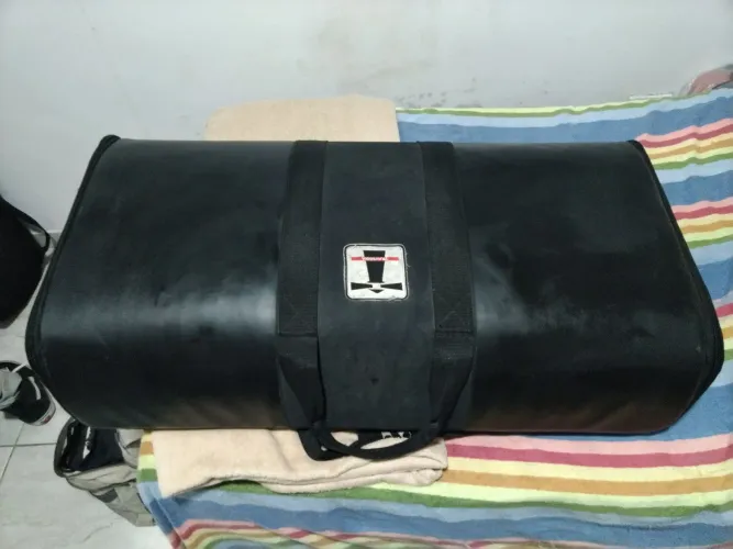 Bag de couro acolchoada 90x45cm 