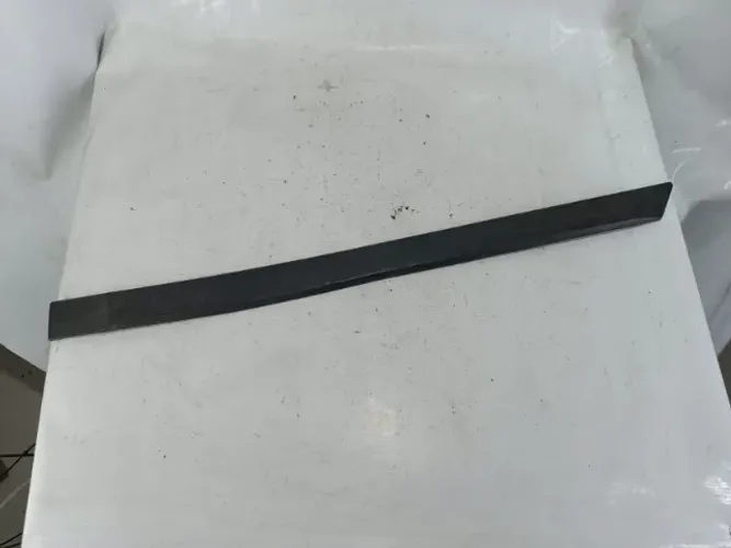 ?Friso de porta traseiro esquerdo VW Gol/Parati G2 G3 G4