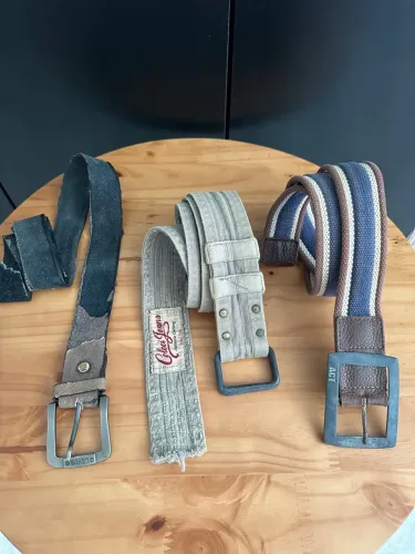 Cintos (levis, Colcci e acostamento) originais TAM: M