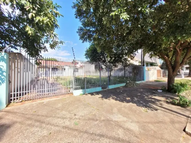Casa para alugar em Maringá, Jardim Alvorada, com 3 quartos, com 151.51 m²